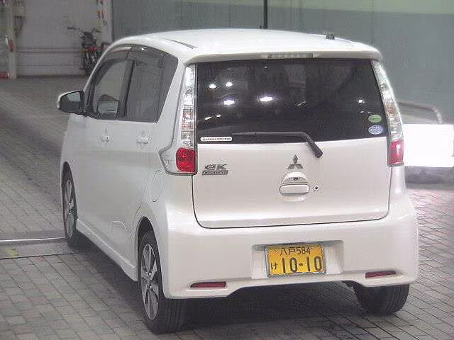 MITSUBISHI EK CUSTOM