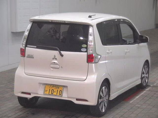 MITSUBISHI EK CUSTOM