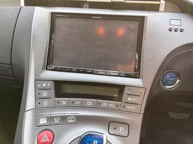 TOYOTA PRIUS PHV