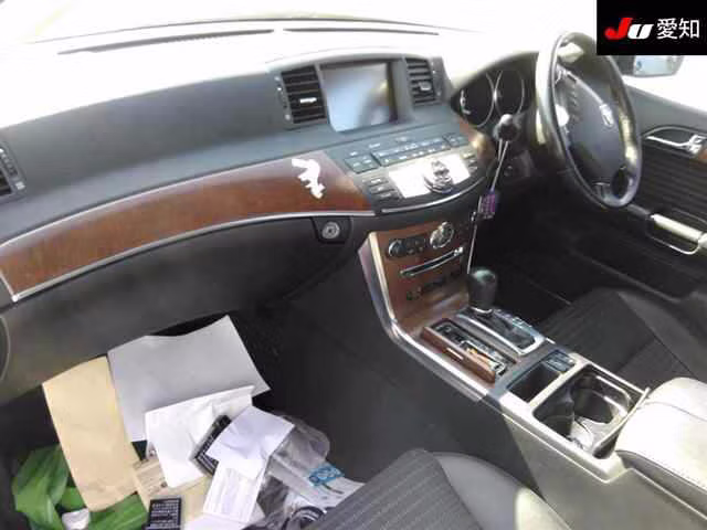 NISSAN FUGA