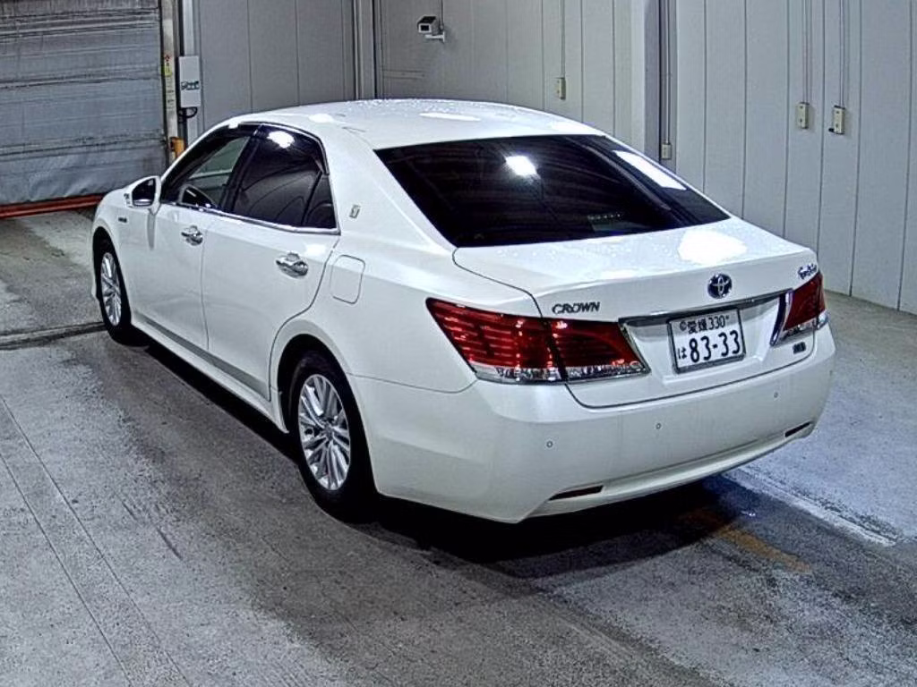 TOYOTA CROWN
