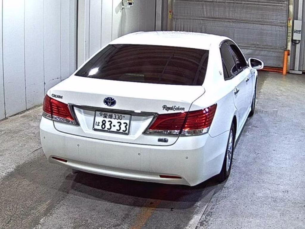TOYOTA CROWN