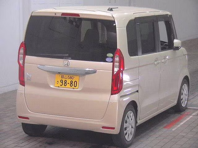 HONDA N-BOX