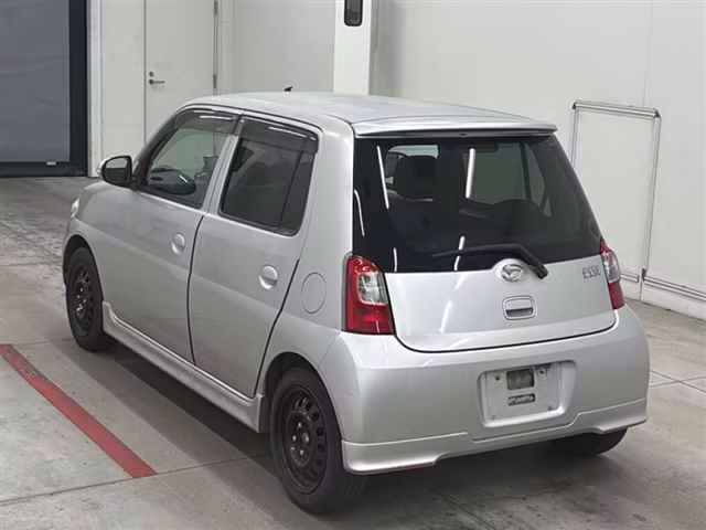 DAIHATSU ESSE