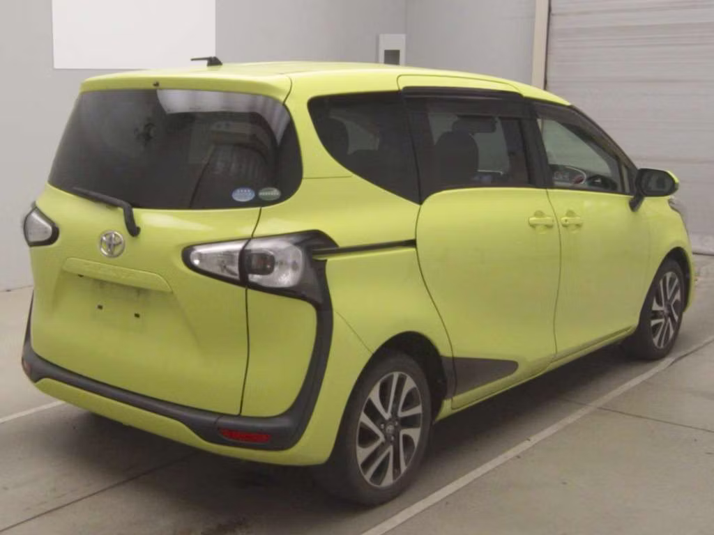 TOYOTA SIENTA