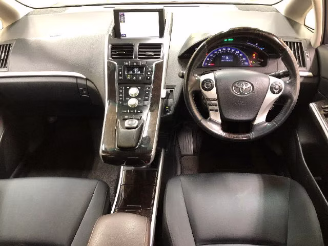 TOYOTA SAI