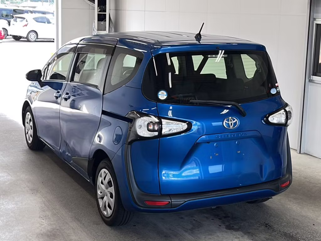 TOYOTA SIENTA