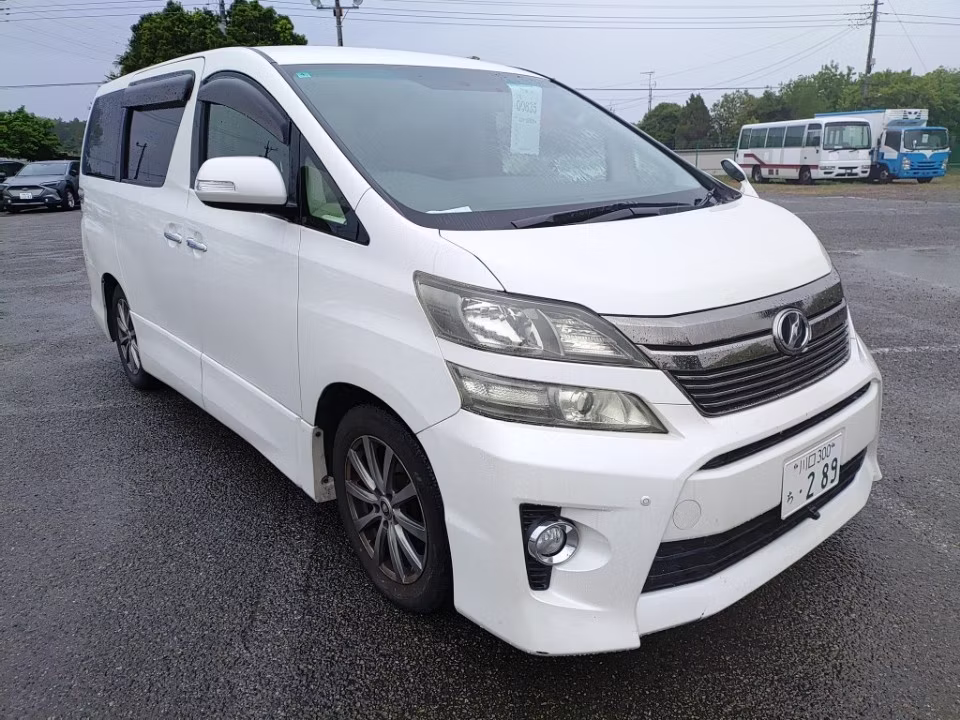 TOYOTA VELLFIRE