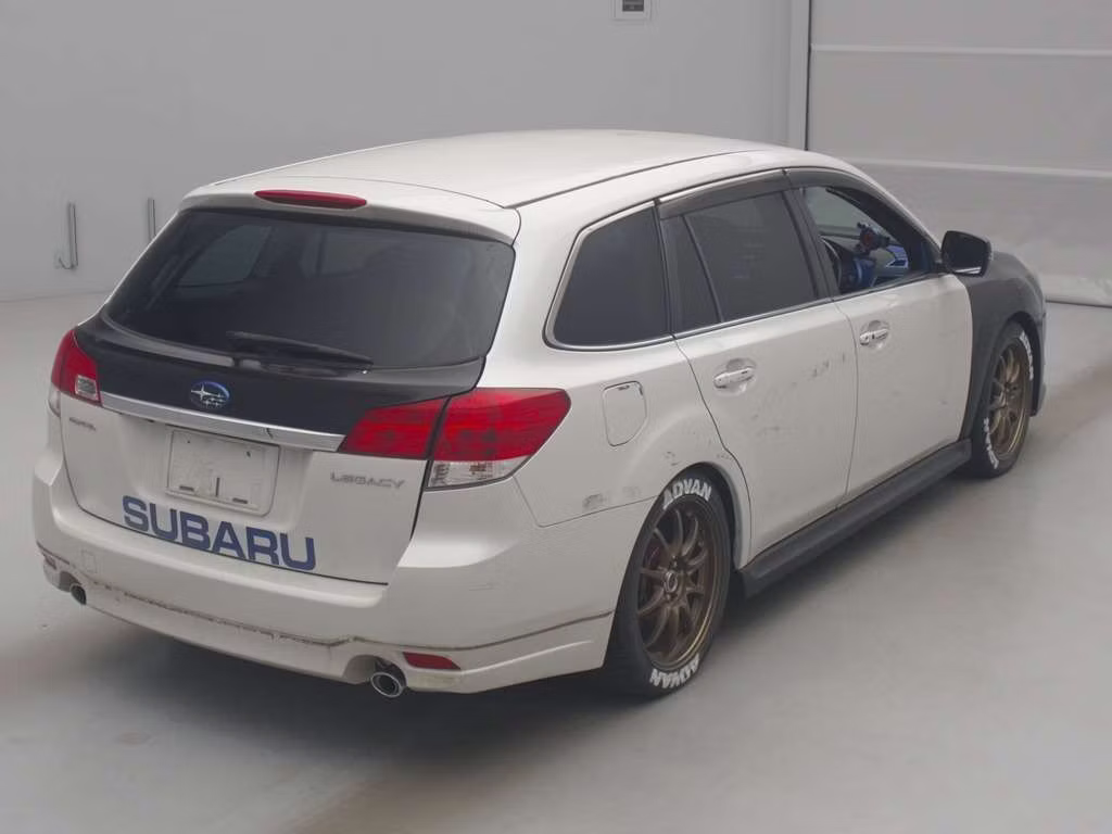 SUBARU LEGACY