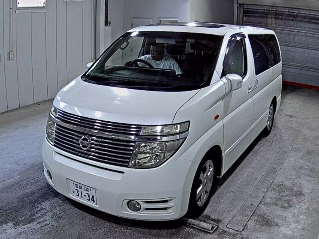 NISSAN ELGRAND