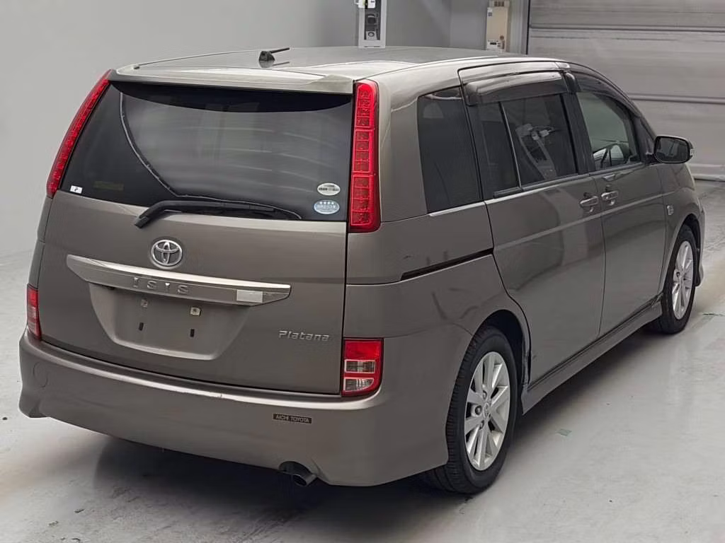 TOYOTA ISIS