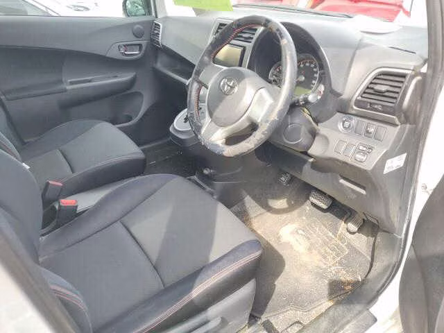 TOYOTA RACTIS
