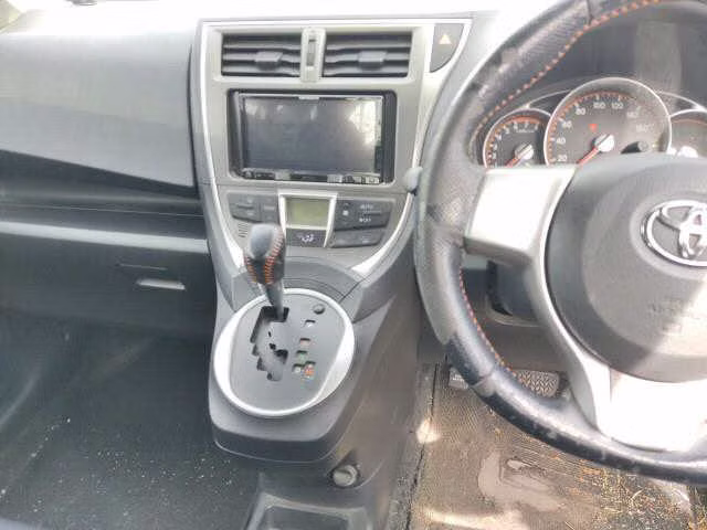TOYOTA RACTIS