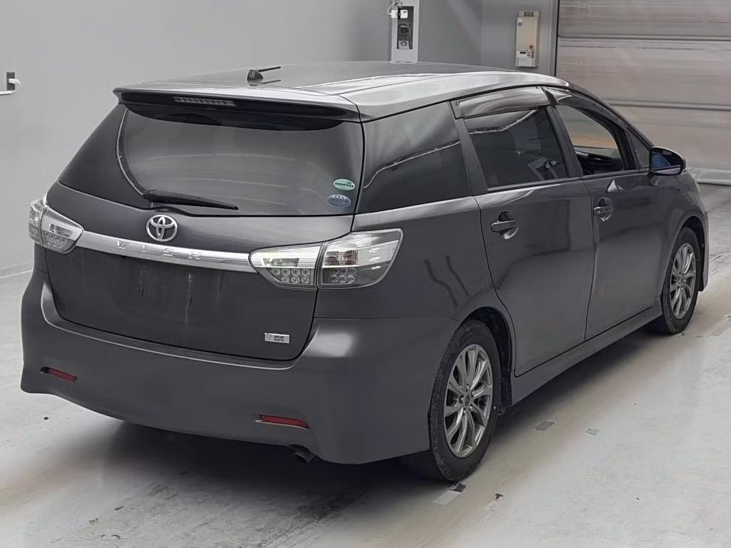 TOYOTA WISH