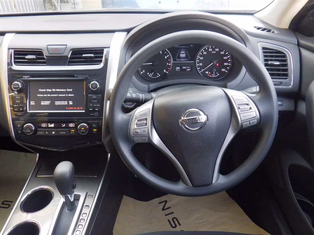 NISSAN TEANA