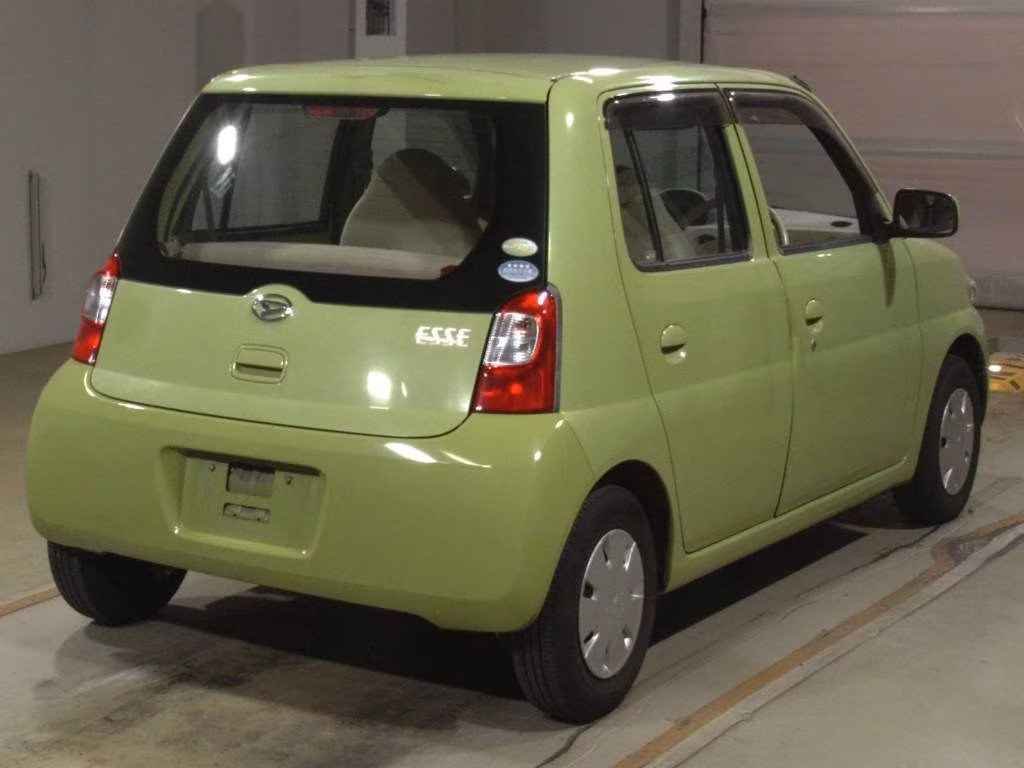 DAIHATSU ESSE
