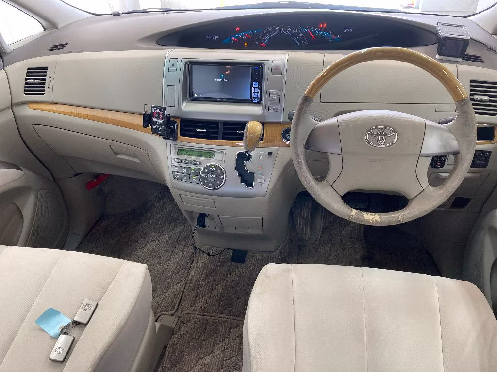 TOYOTA ESTIMA