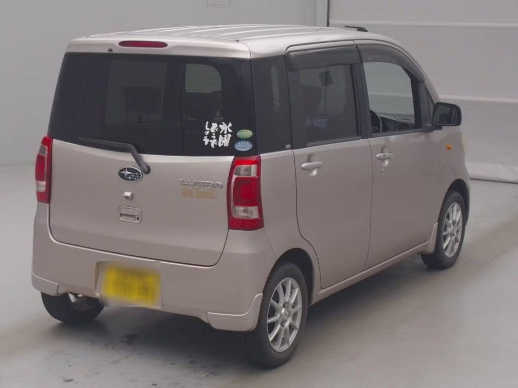 SUBARU LUCRA