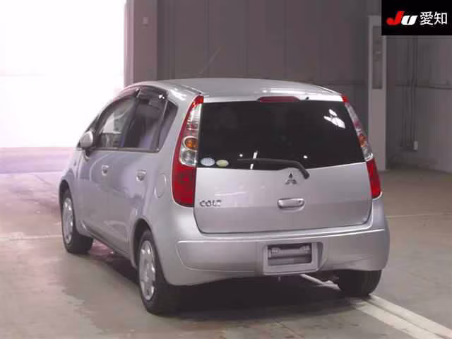 MITSUBISHI COLT