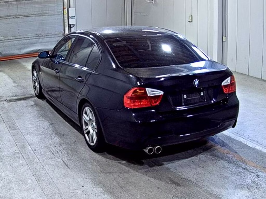 BMW 3-SERIES