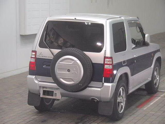 MITSUBISHI PAJERO MINI
