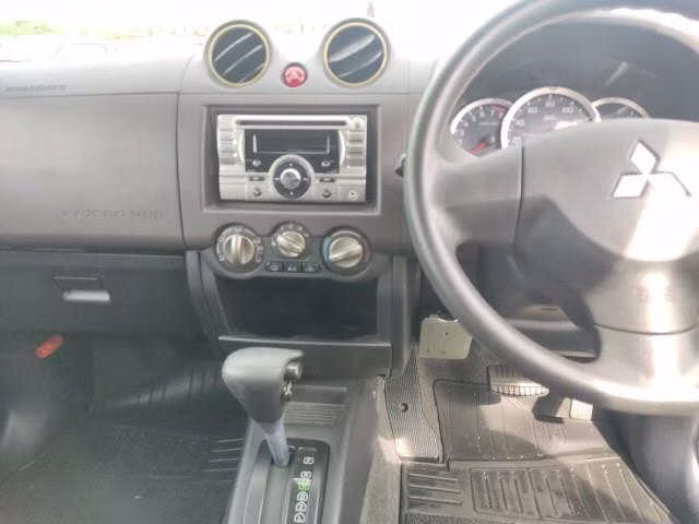 MITSUBISHI PAJERO MINI