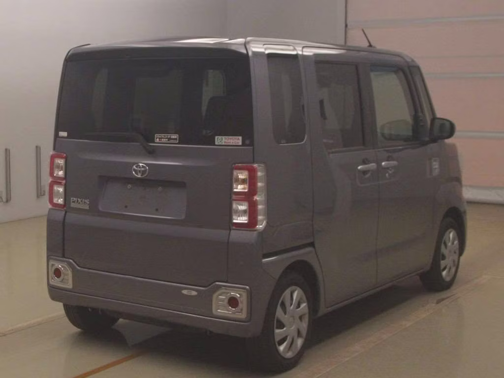 TOYOTA PIXIS MEGA