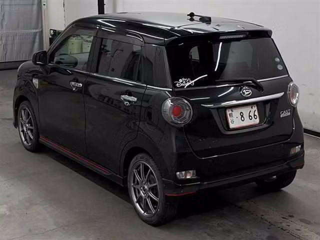 DAIHATSU CAST