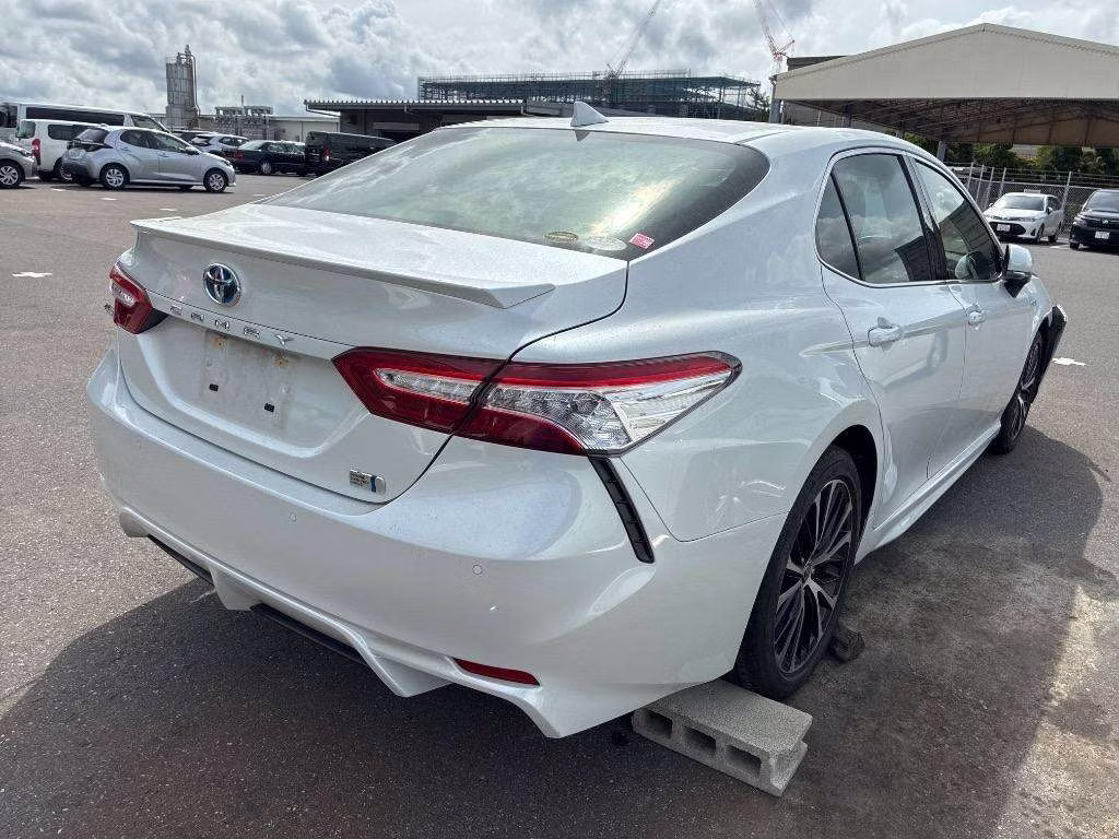 TOYOTA CAMRY