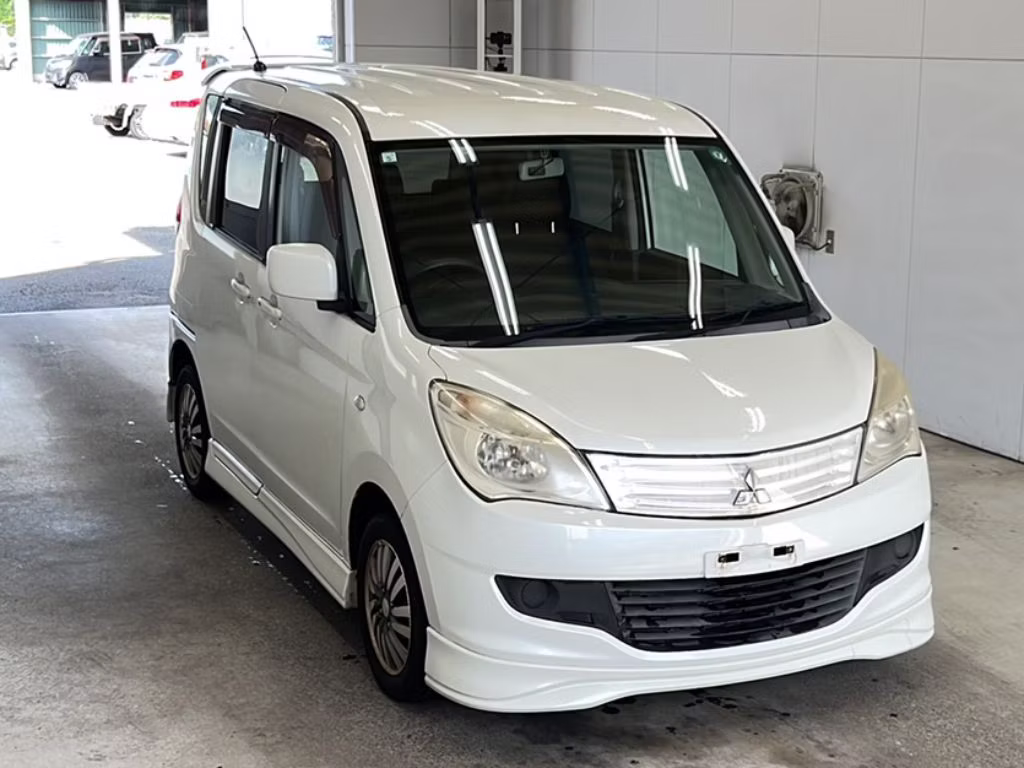 MITSUBISHI DELICA D:2