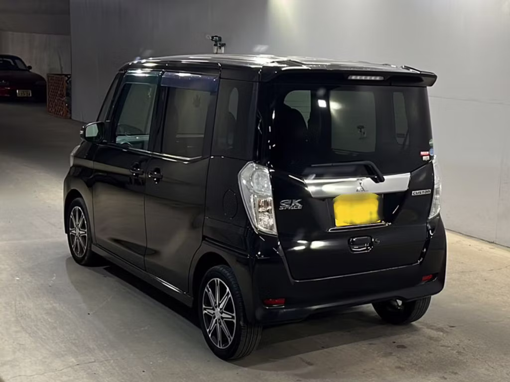 MITSUBISHI EK SPACE