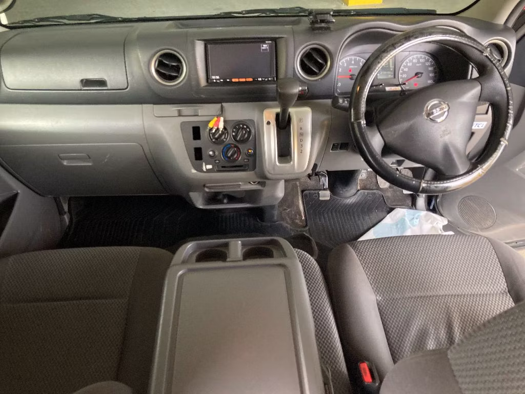 NISSAN NV350 CARAVAN
