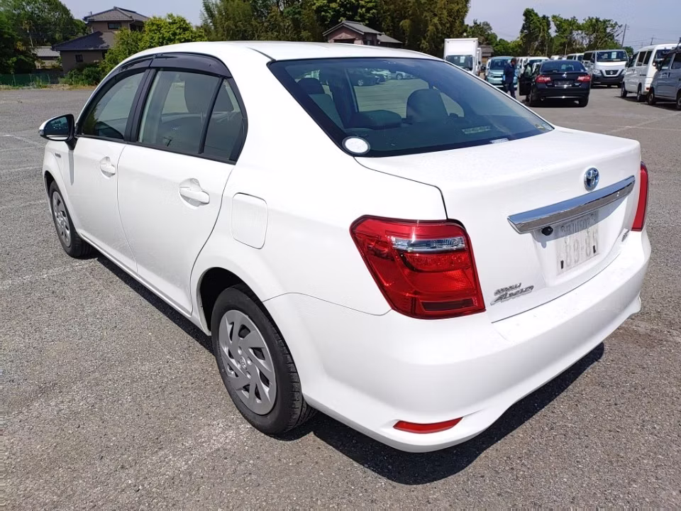 TOYOTA COROLLA AXIO