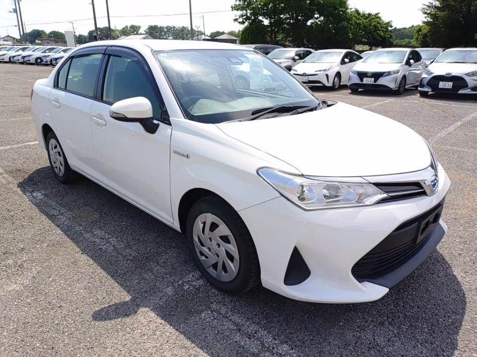 TOYOTA COROLLA AXIO