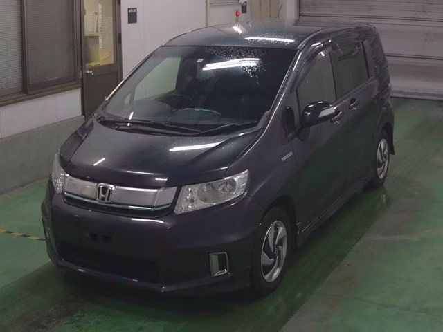 HONDA FREED SPIKE
