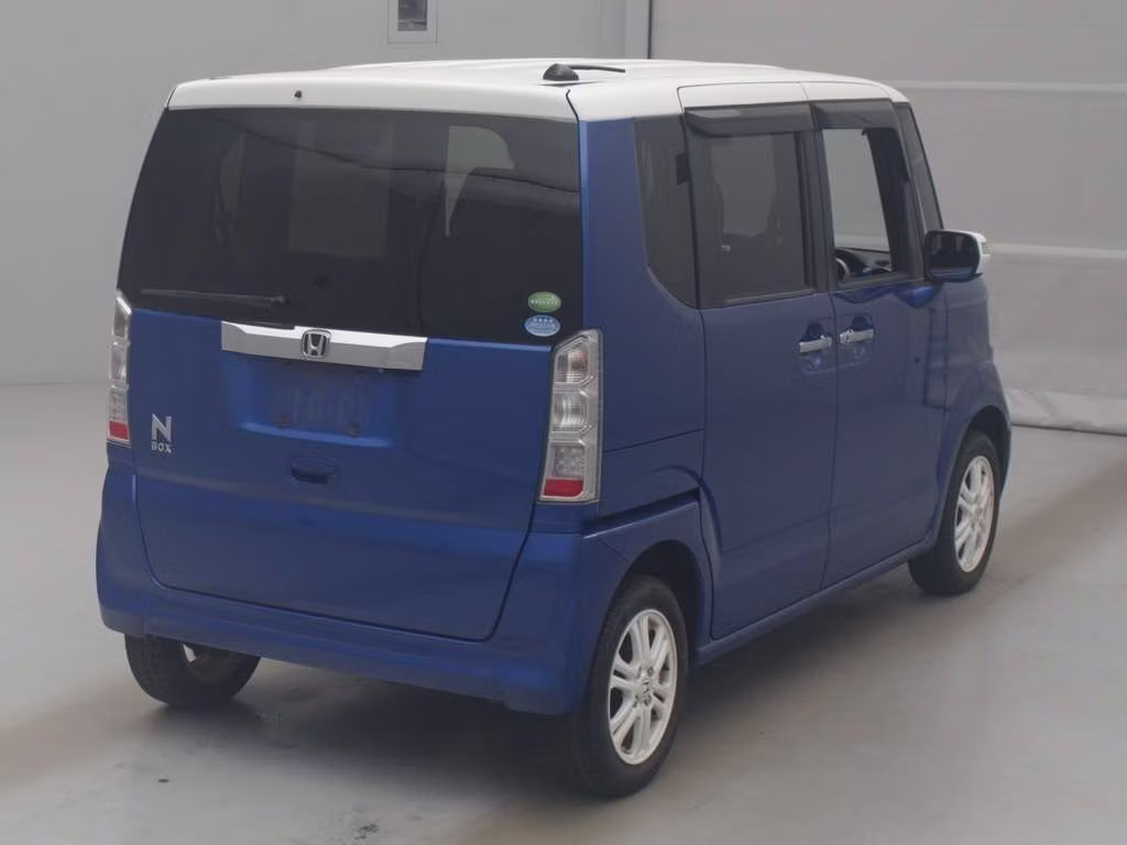 HONDA N-BOX