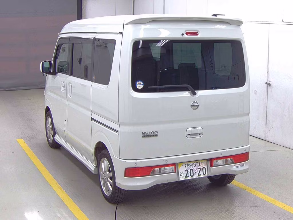 NISSAN NV100 CLIPPER
