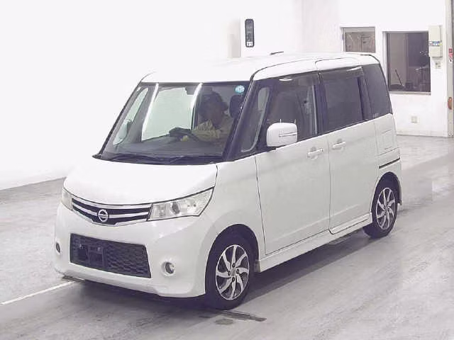 NISSAN ROOX