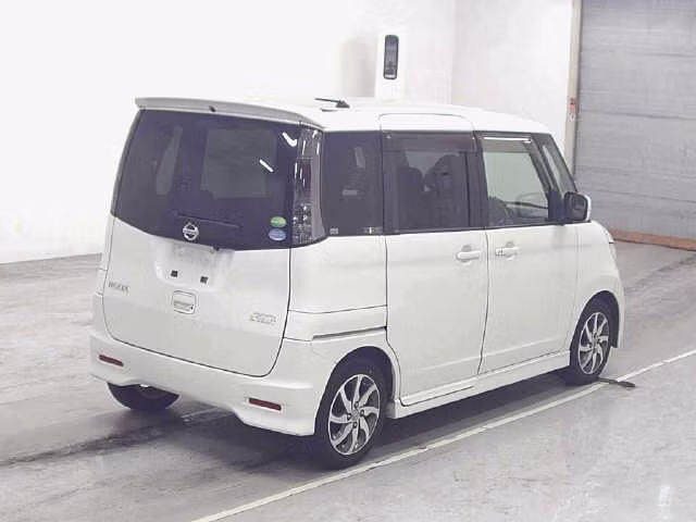 NISSAN ROOX