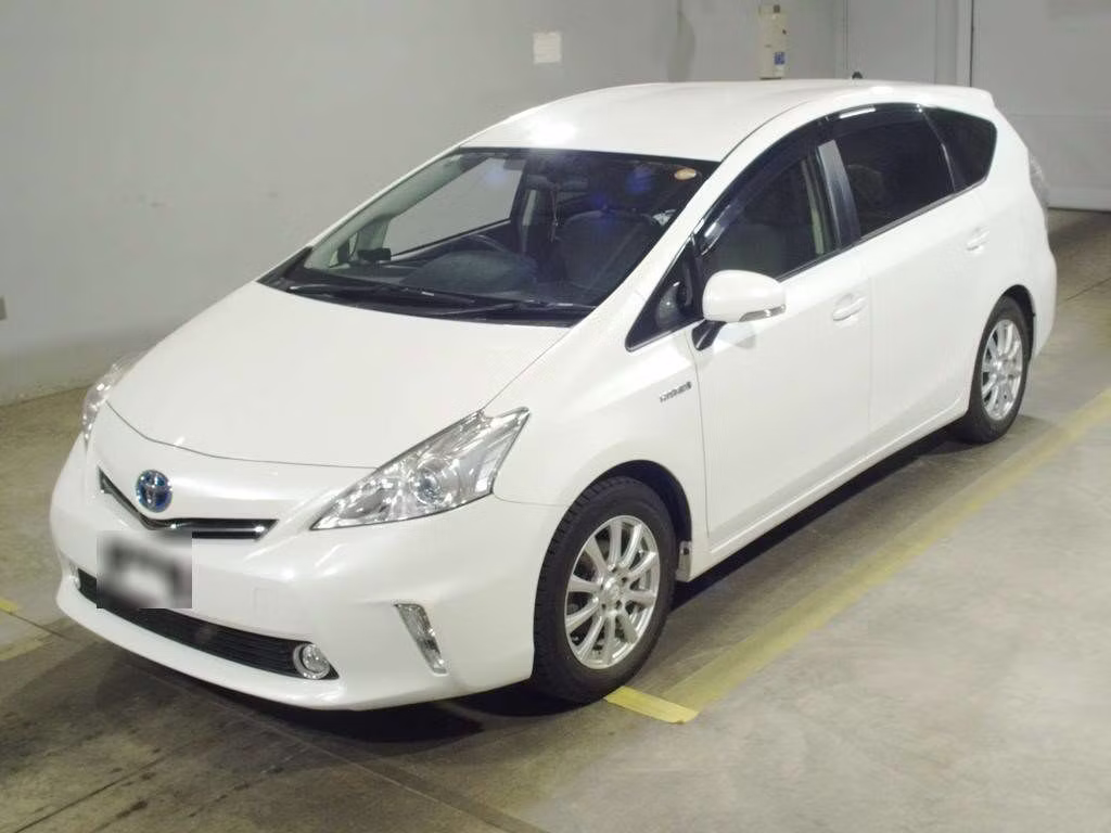 TOYOTA PRIUS ALPHA