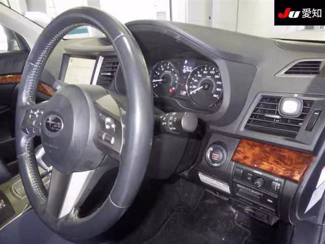 SUBARU LEGACY B4