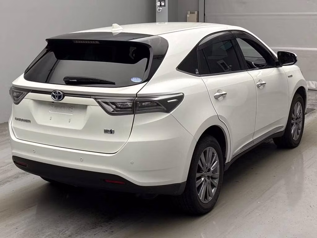 TOYOTA HARRIER