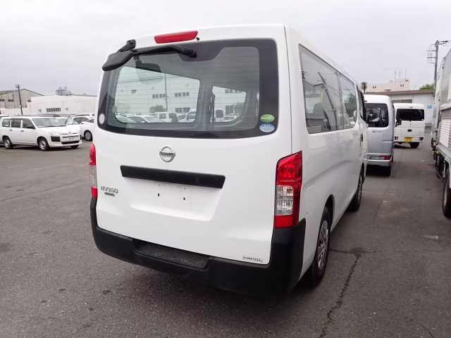 NISSAN NV350 CARAVAN