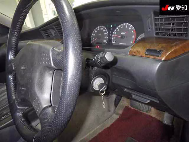 NISSAN LAUREL