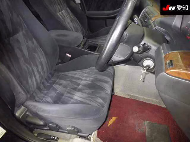 NISSAN LAUREL