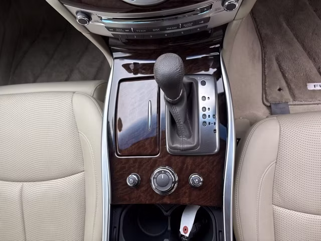 NISSAN FUGA