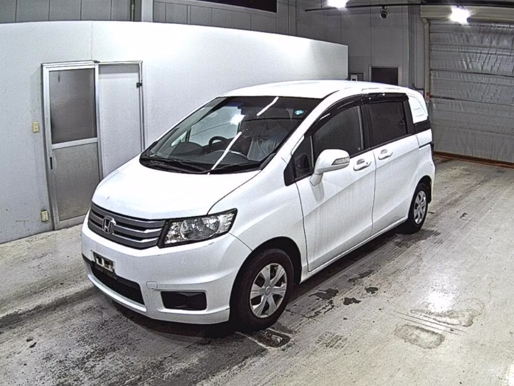 HONDA FREED SPIKE
