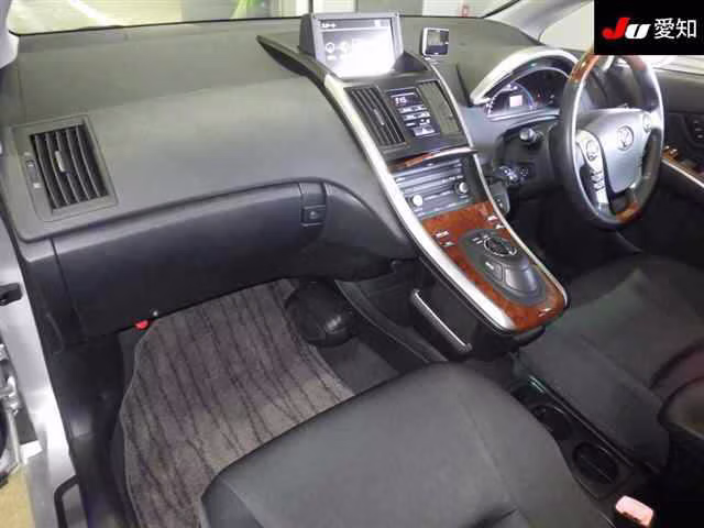 TOYOTA SAI