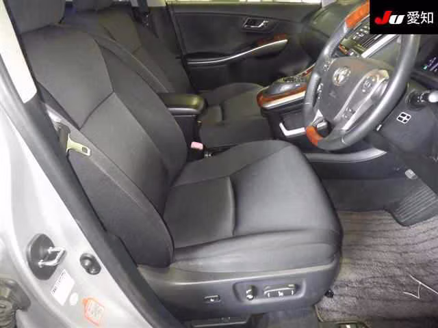 TOYOTA SAI