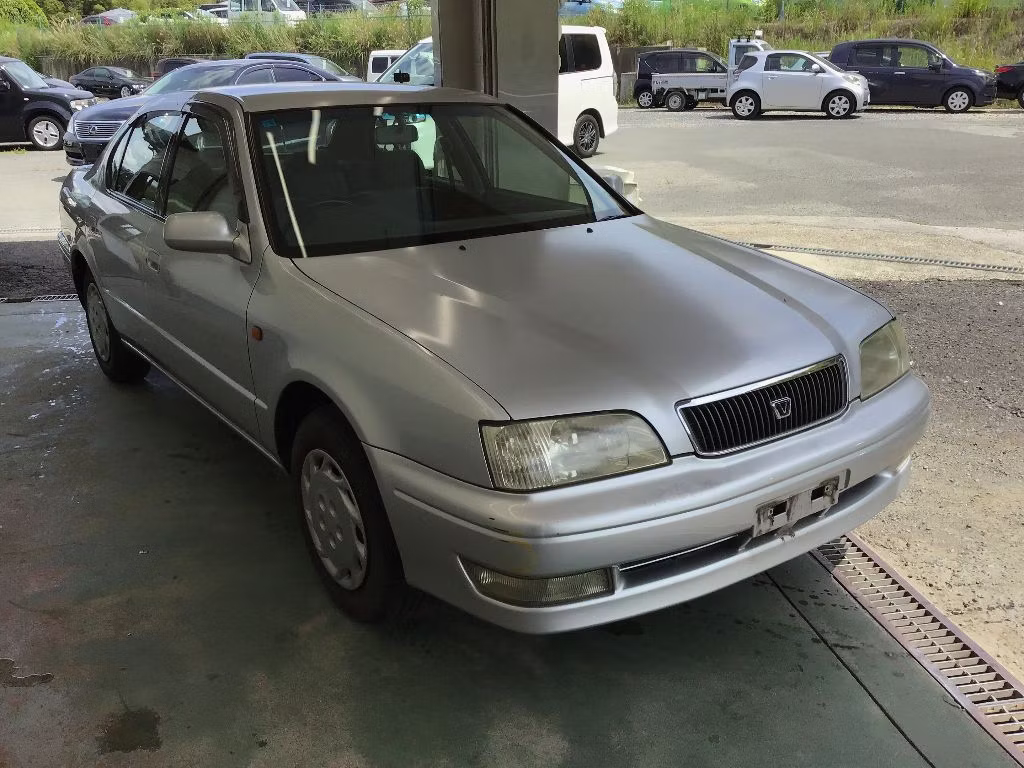 TOYOTA VISTA
